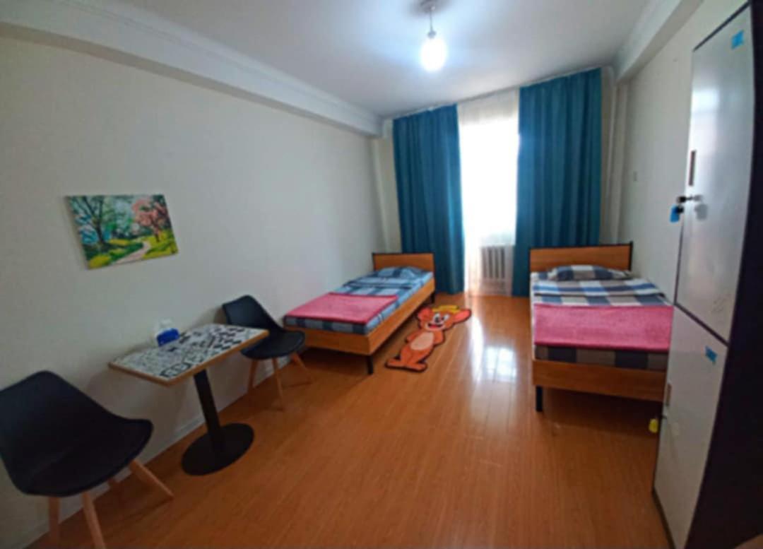 Lana Hostel อูลานบาตอร์ ภายนอก รูปภาพ