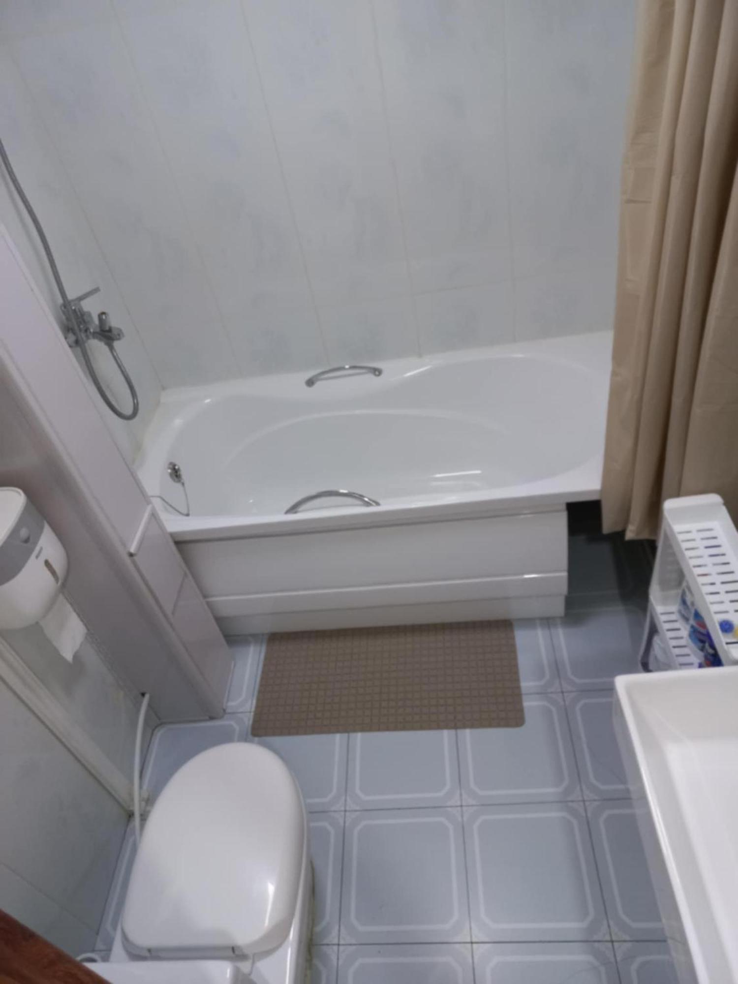 Lana Hostel อูลานบาตอร์ ภายนอก รูปภาพ