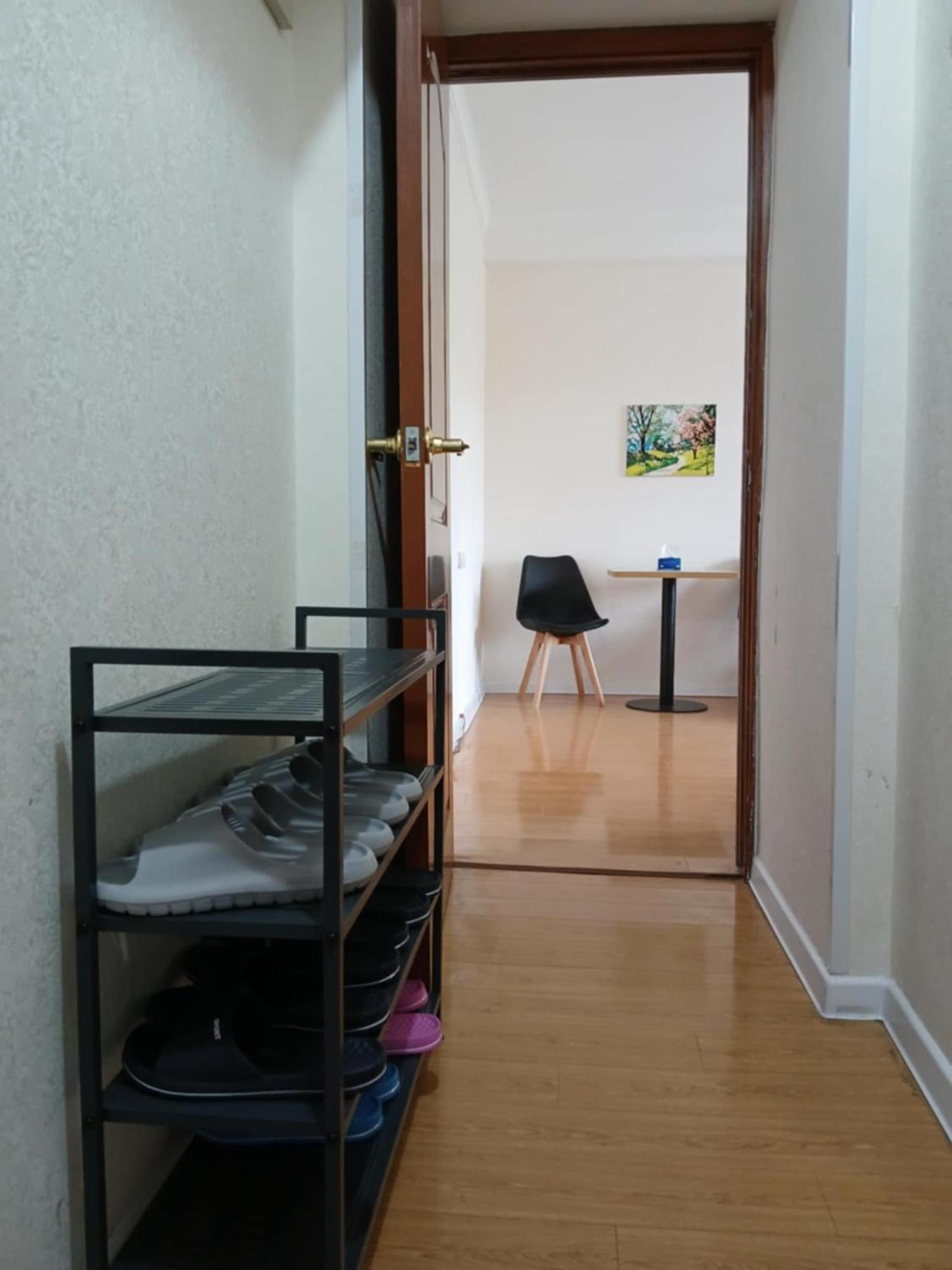 Lana Hostel อูลานบาตอร์ ภายนอก รูปภาพ